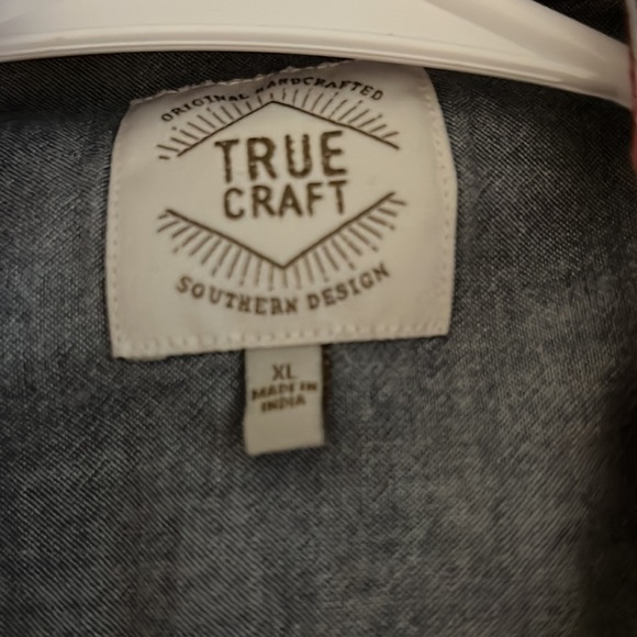 Men's short sleeve XL button down - Picture 2 of 3